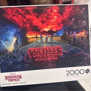 Stranger Things Trilogy 2000-Piece Puzzle NIB NEVER OPENED - RARE